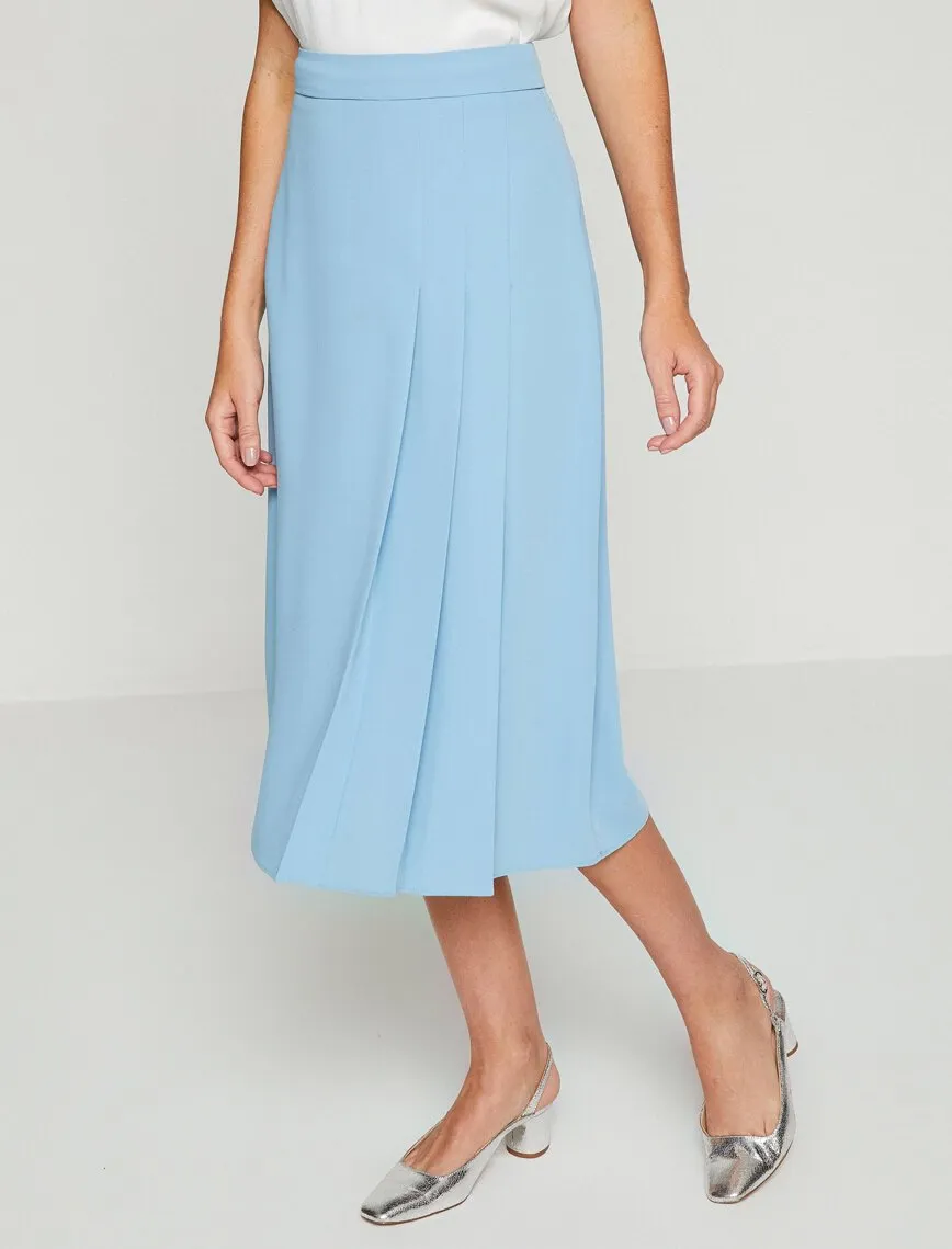 12130 Blue Pleated Midi Skirt