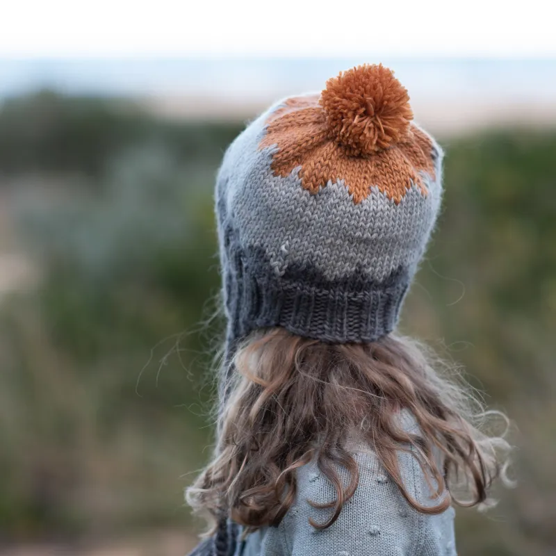 Acorn Zig Zag Beanie - Grey