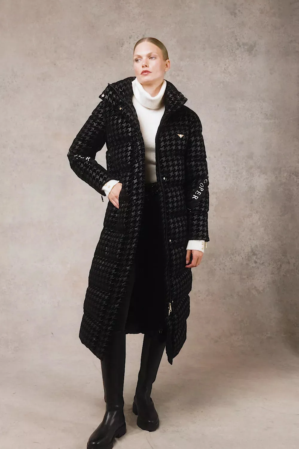 Camden Longline Coat (Mono Houndstooth)