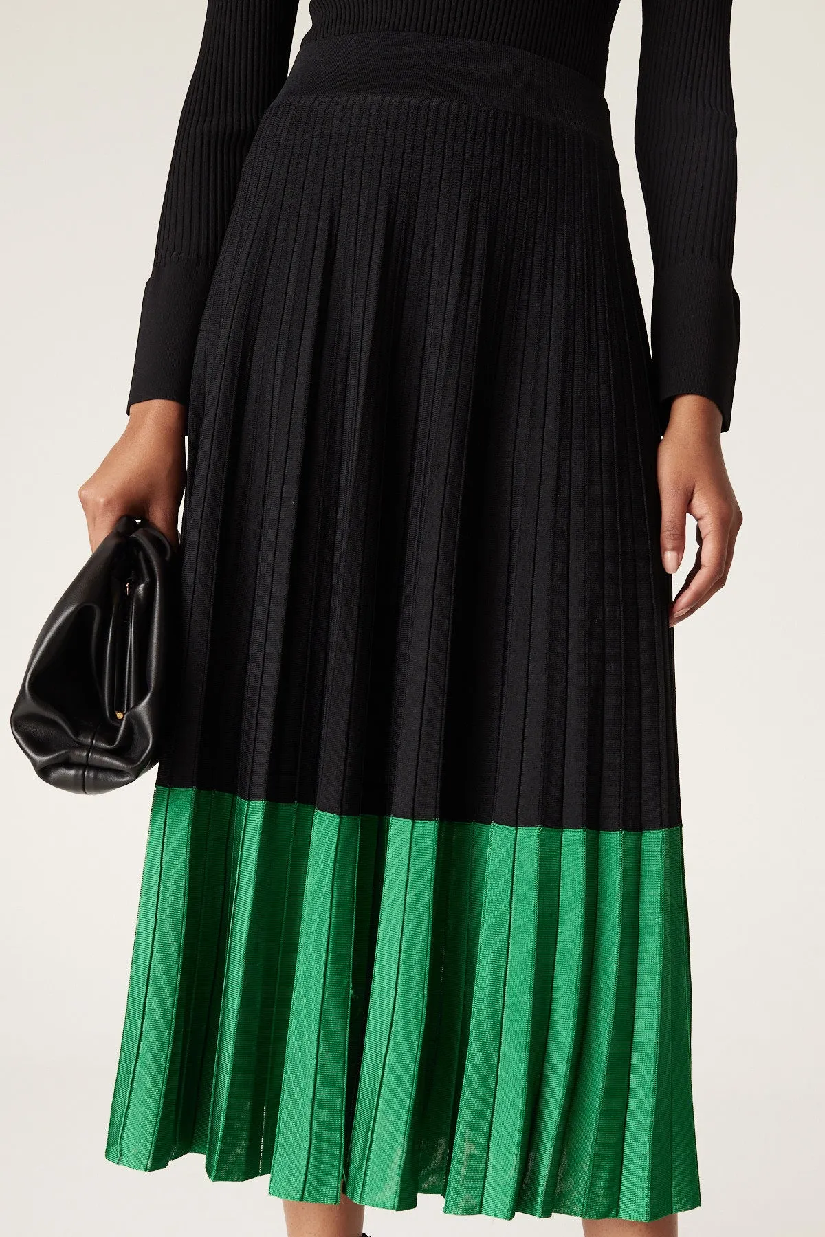 Crepe Contrast Skirt - Black Green