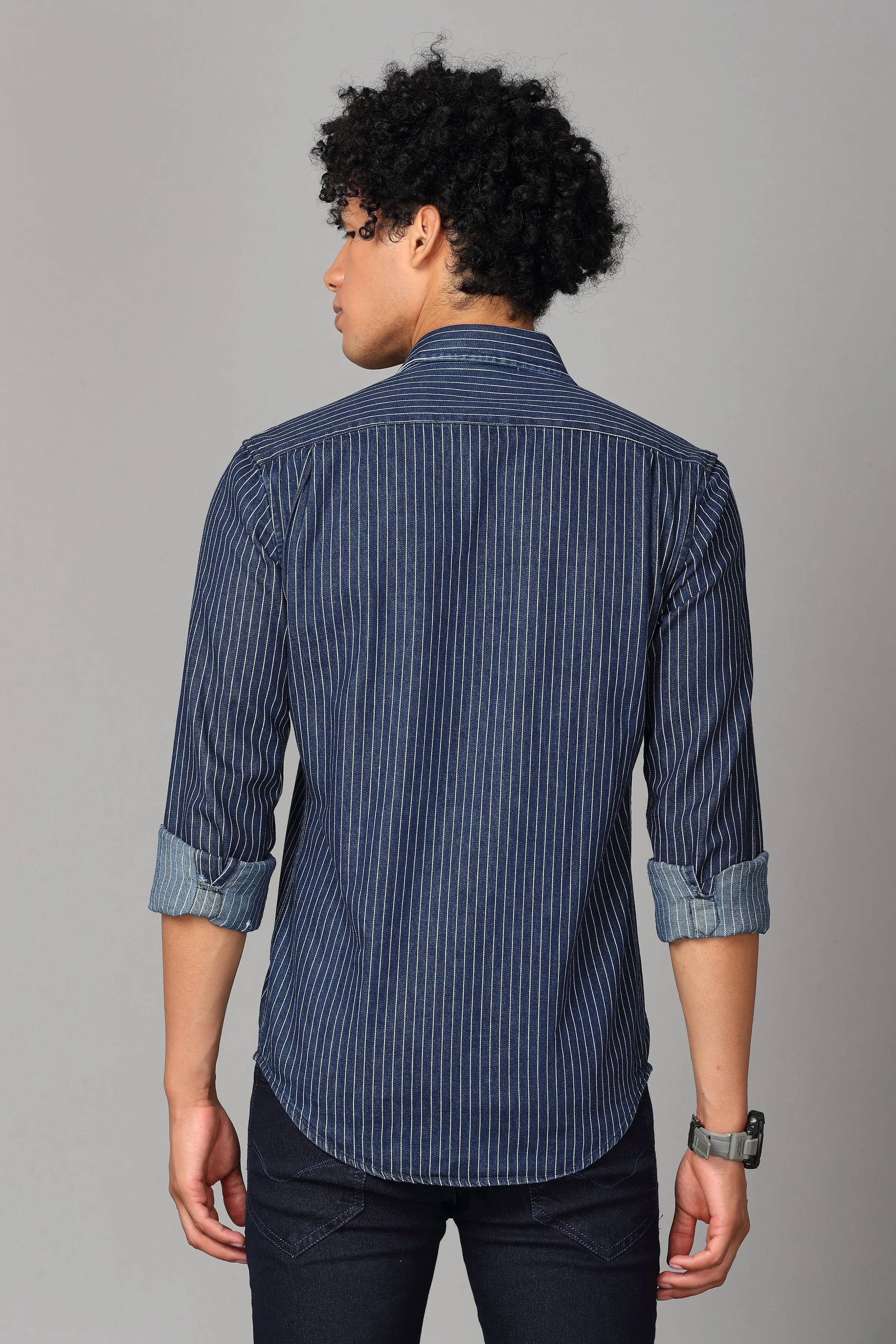 Denim Shirt in White Stripes Dark Blue