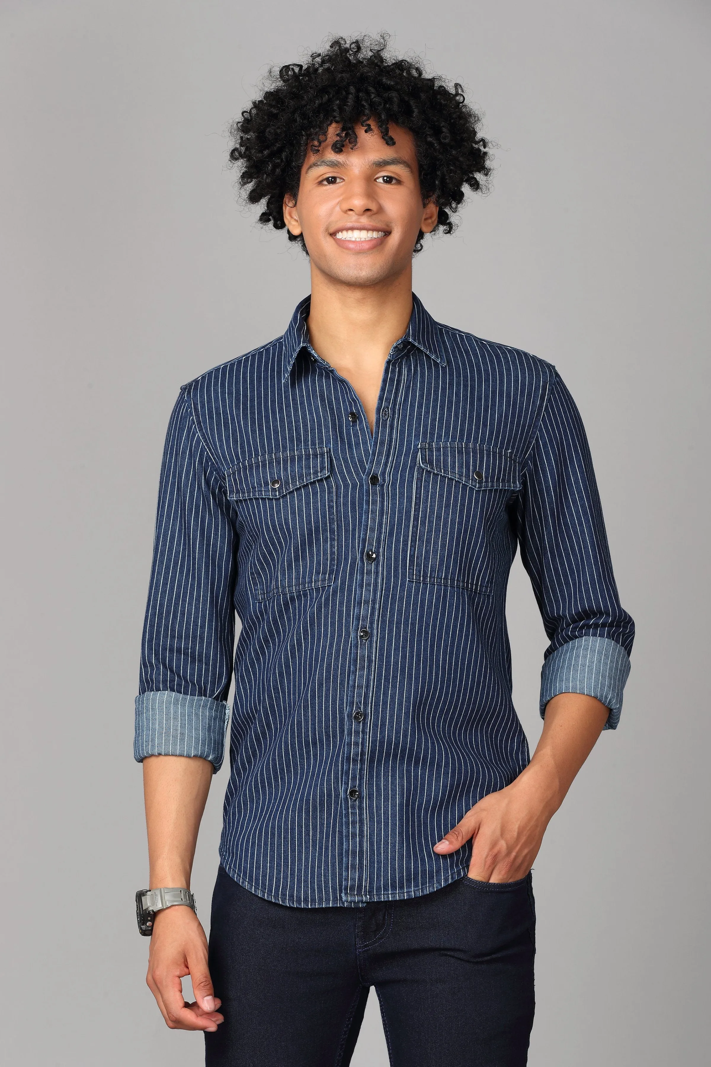 Denim Shirt in White Stripes Dark Blue