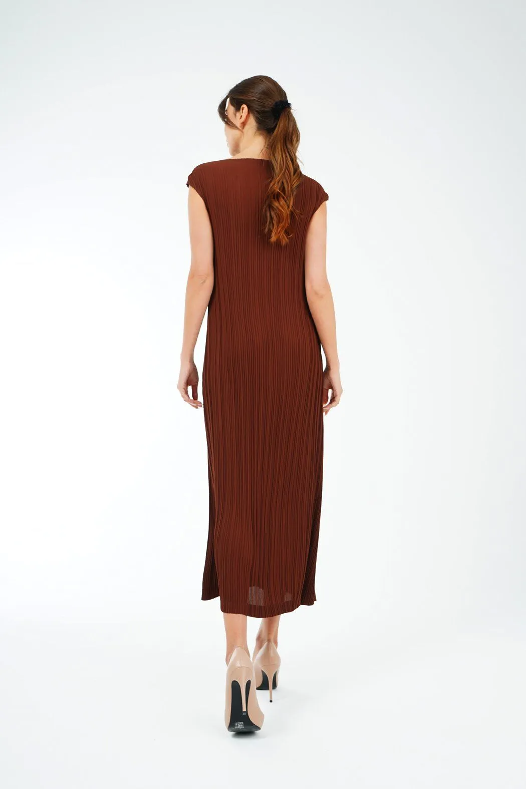 Emmy Sleeveless Pleated Dress