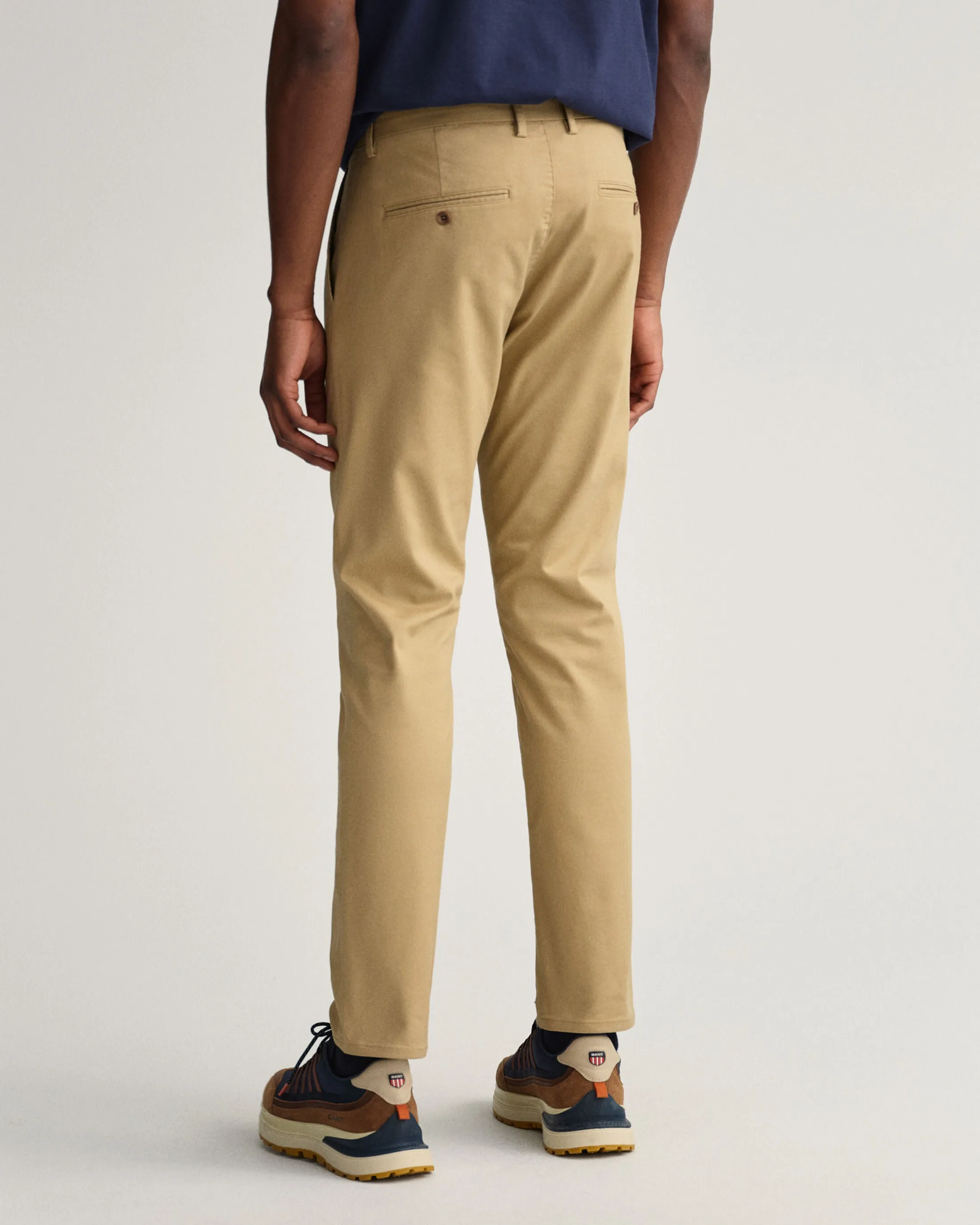 GANT - Hallden Slim Fit Tech Prep Chino, Dark Khaki