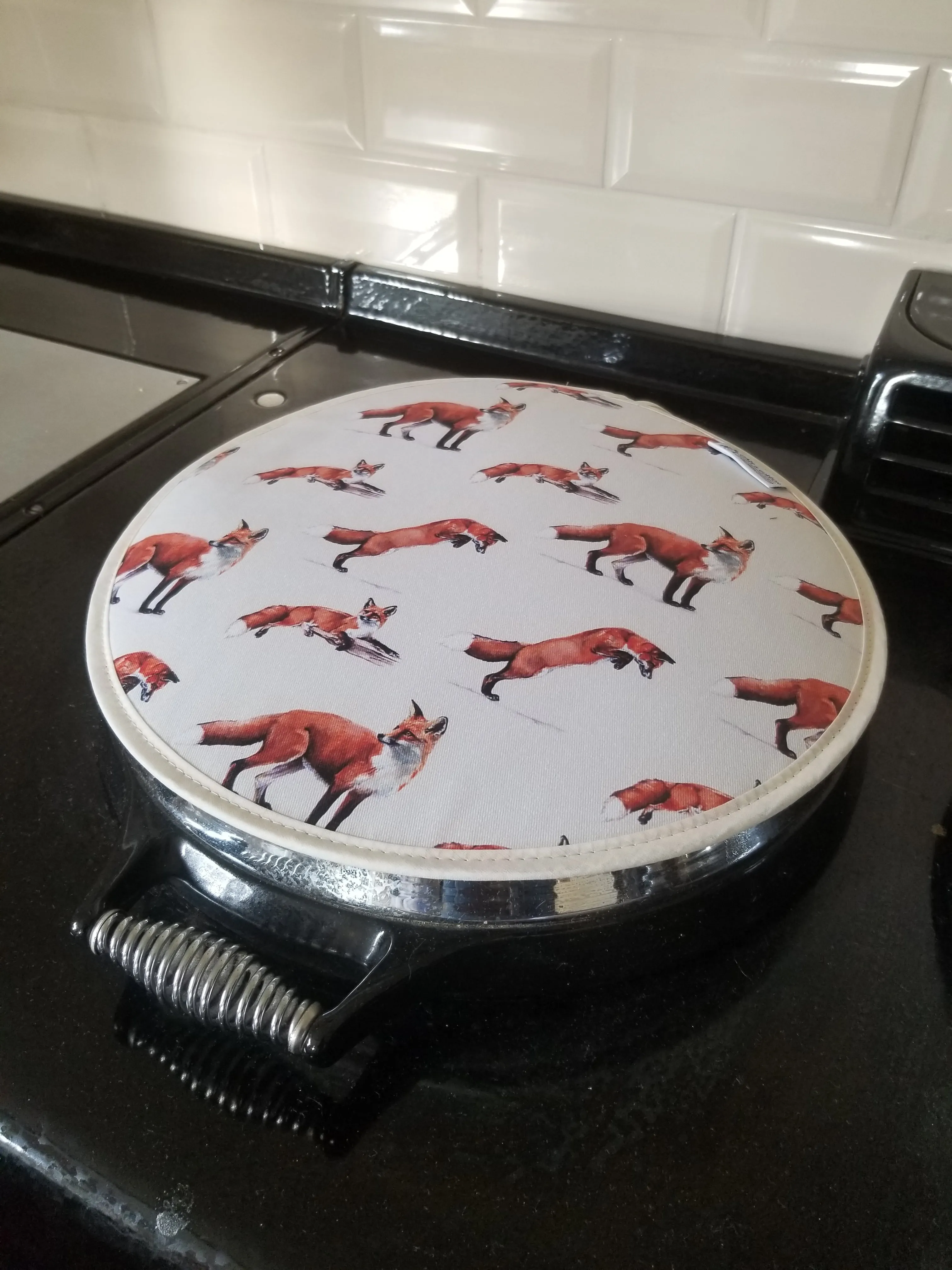 Glaze & Gordon 'For Fox Sake' Hob Cover (Aga top)