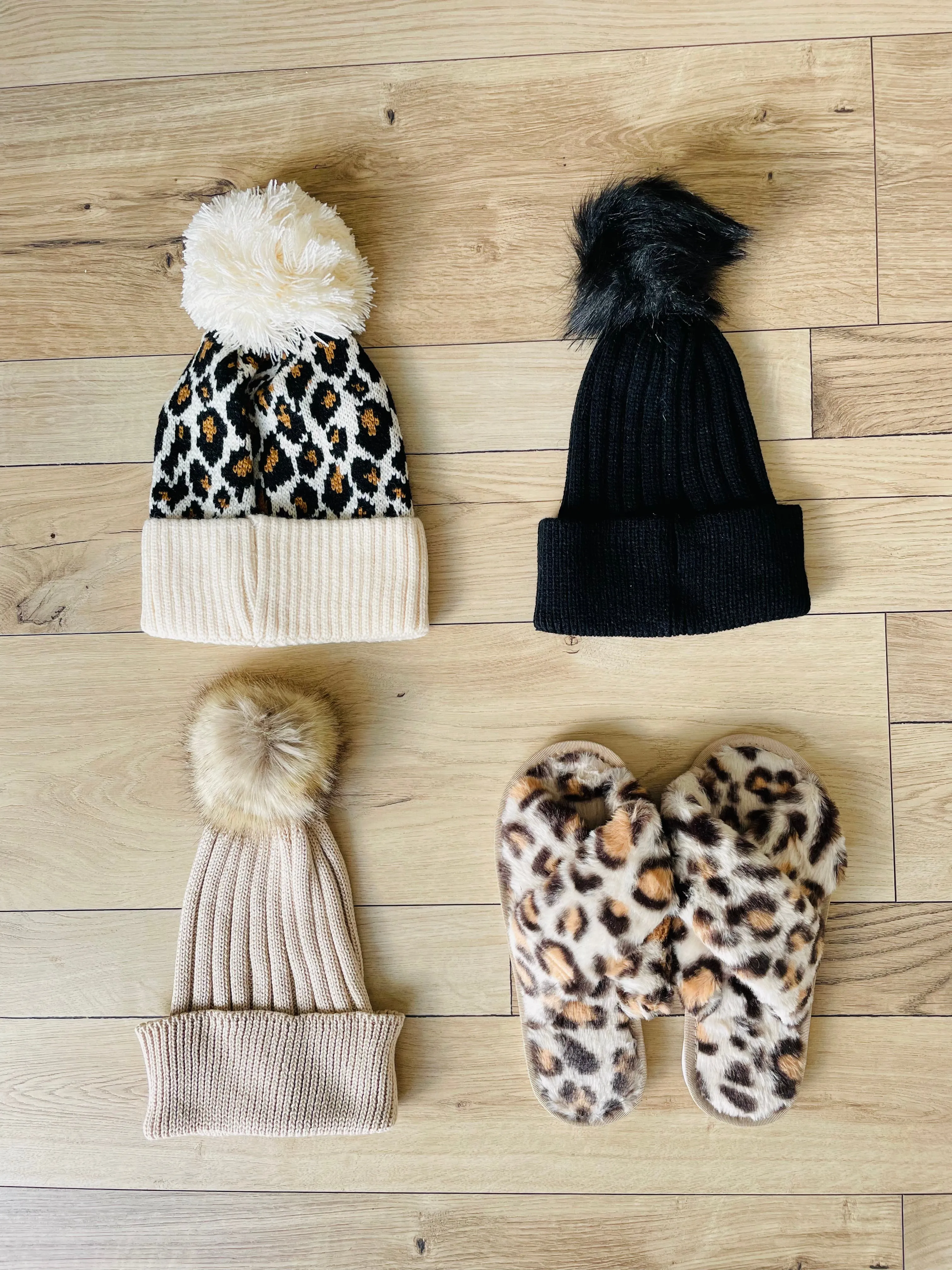 Holly Pom Pom Beanie - Beige