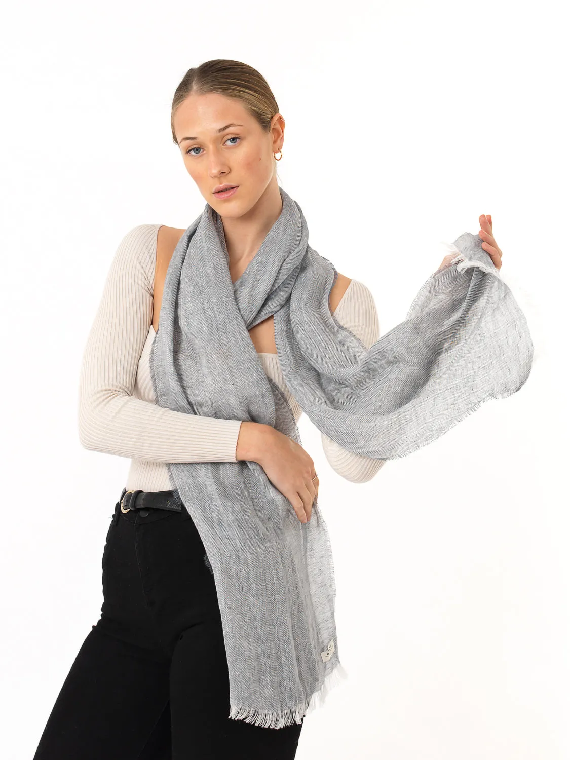 McNutt 100% Irish Linen Scarf - Dove