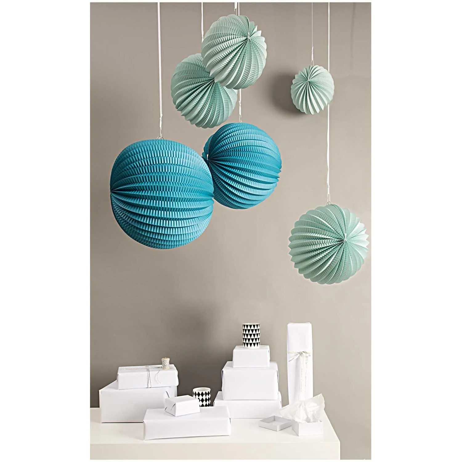 Pleated Paper Lanterns - Aqua (3 Pack)