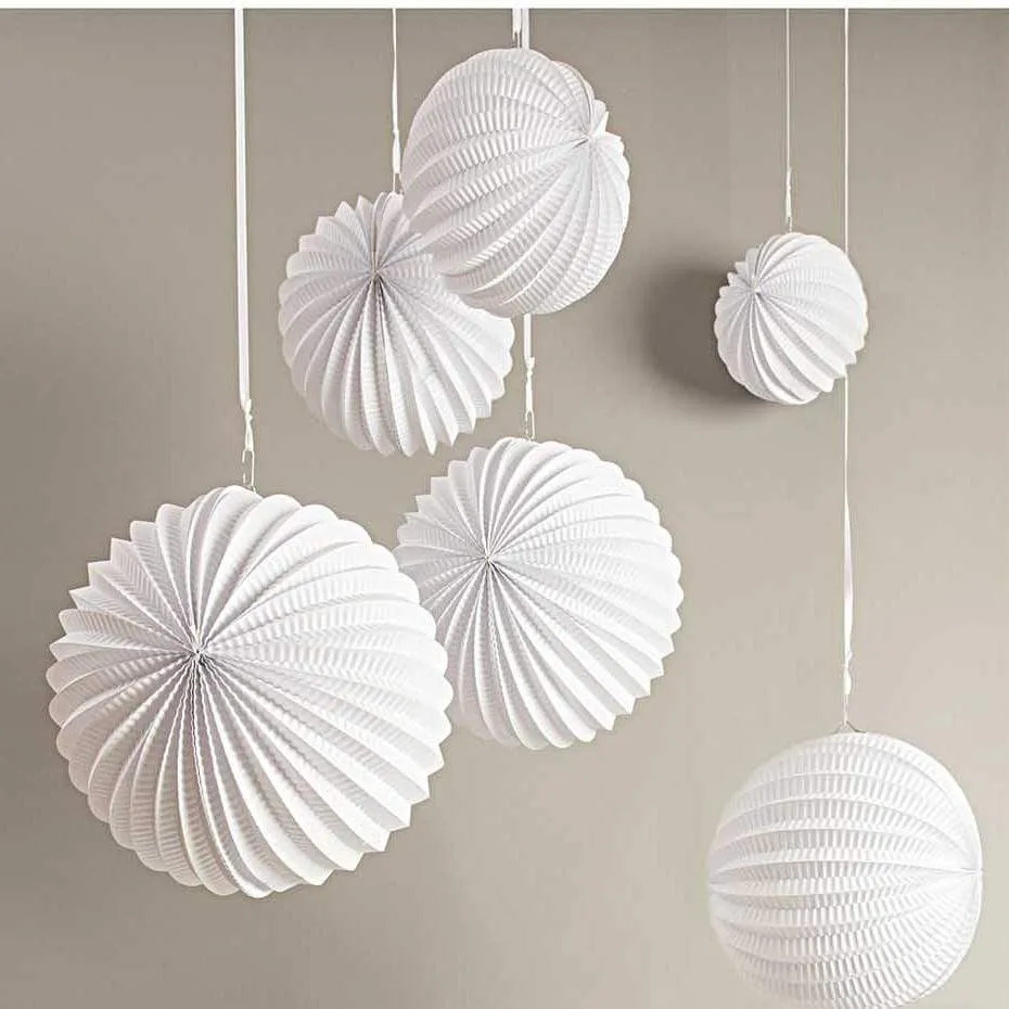 Pleated Paper Lanterns - White (3 Pack)