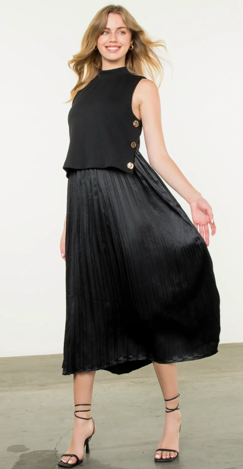 Pleated Skirt Dress Black