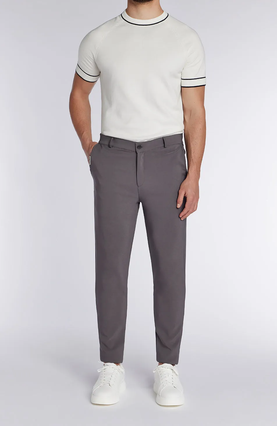 Signature Hybrid Pants in Grey