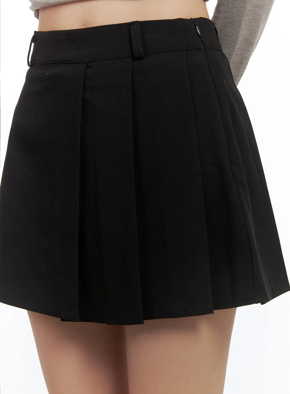 Solid Pleated Mini Skirt CS404