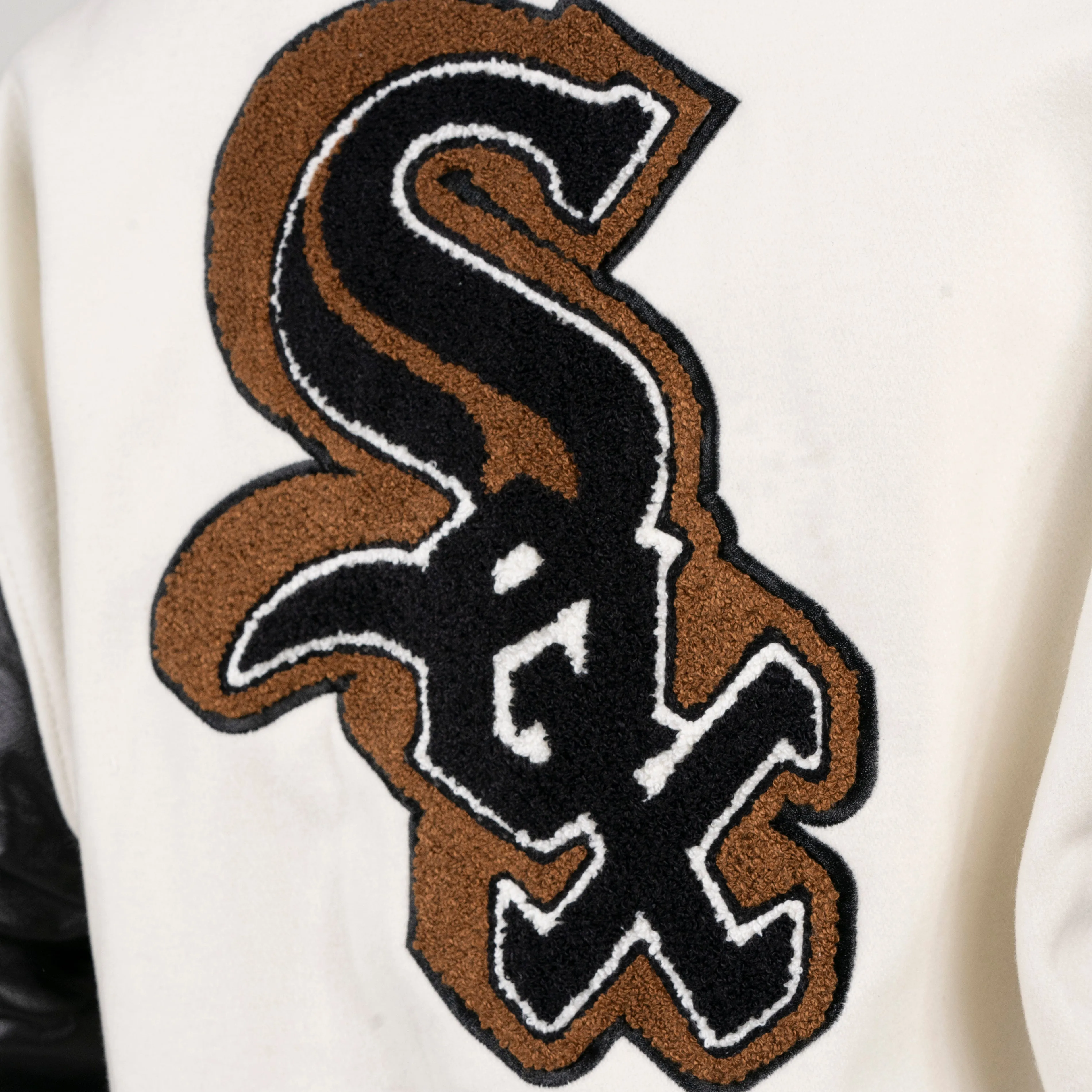 TEAM VARSITY LEATHER JACKET - WHITE SOX